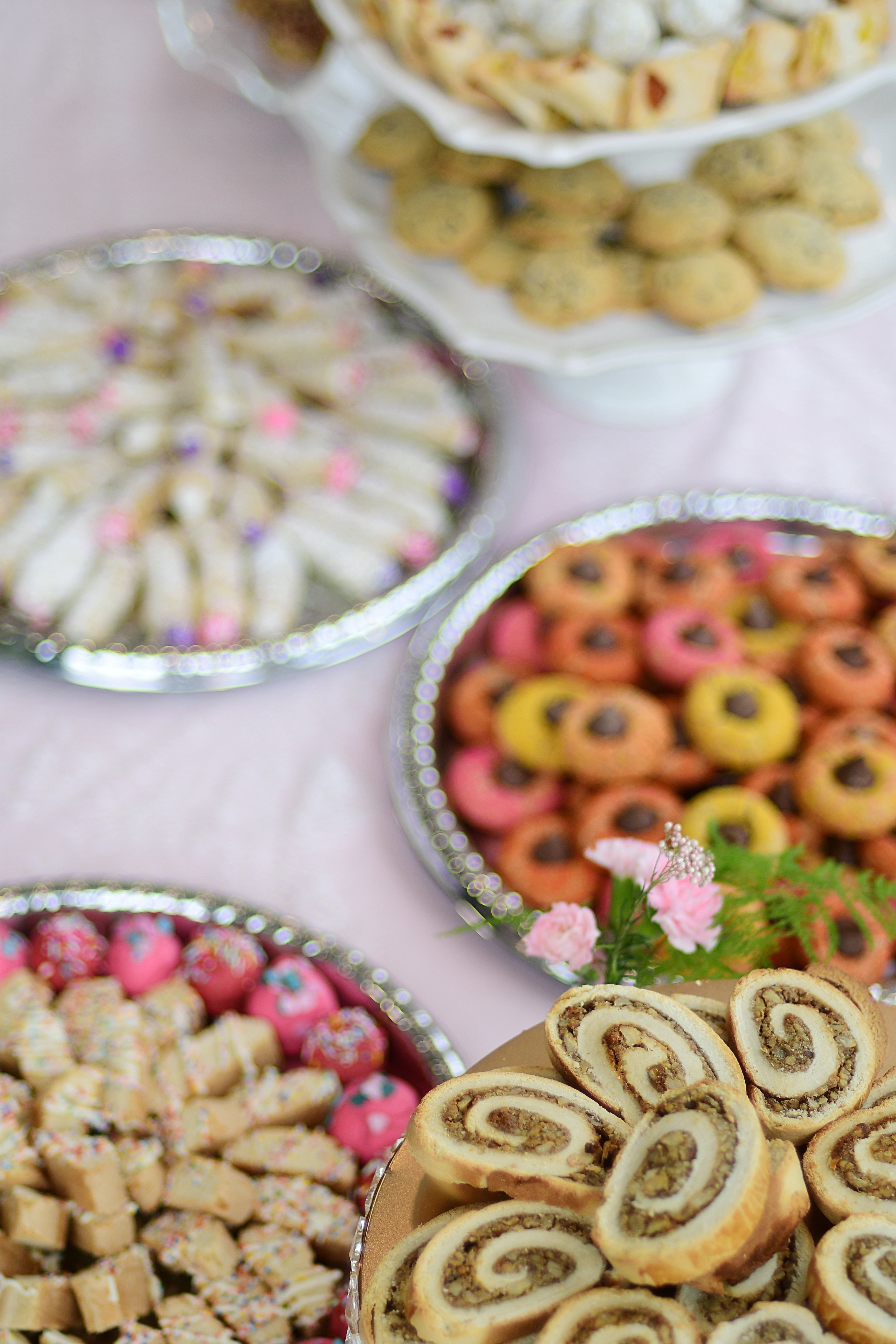 Christmas Cookie Trays and Add-on Dozens